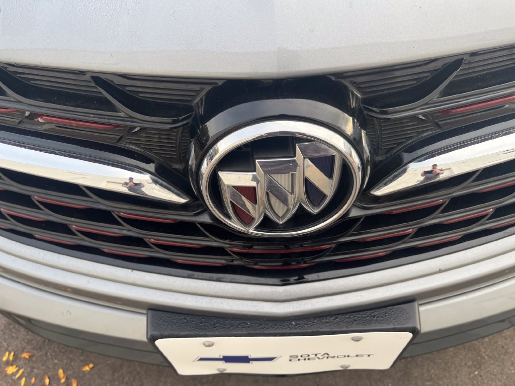 Used 2023 Buick Encore GX Select w/ Sport Touring Package FWD image 33