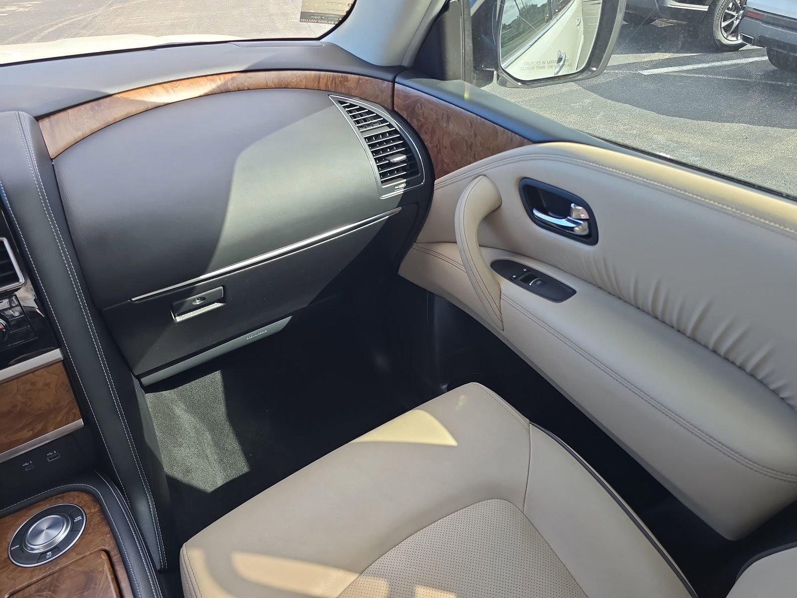 Used 2023 Nissan Armada SL w/ Captain's Chairs Package image 12