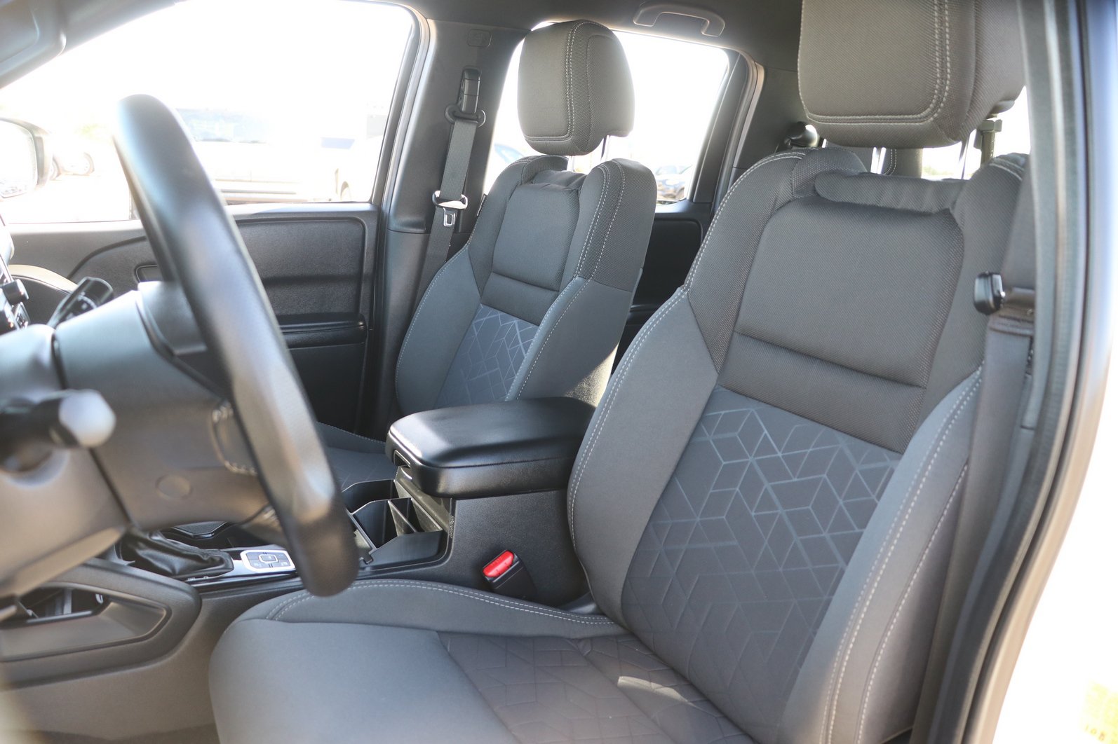 Used 2026 Nissan Frontier SV w/ SV Convenience Package AWD/4WD image 14