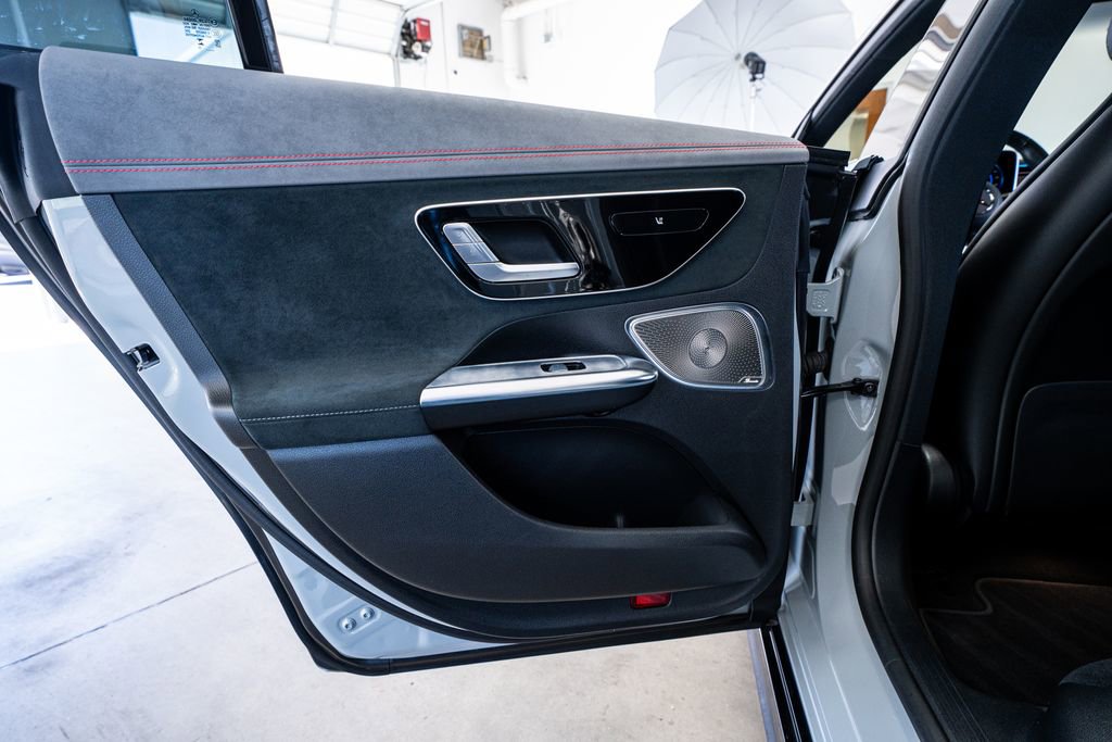 Used 2023 Mercedes-Benz EQE 500 4MATIC Sedan image 48