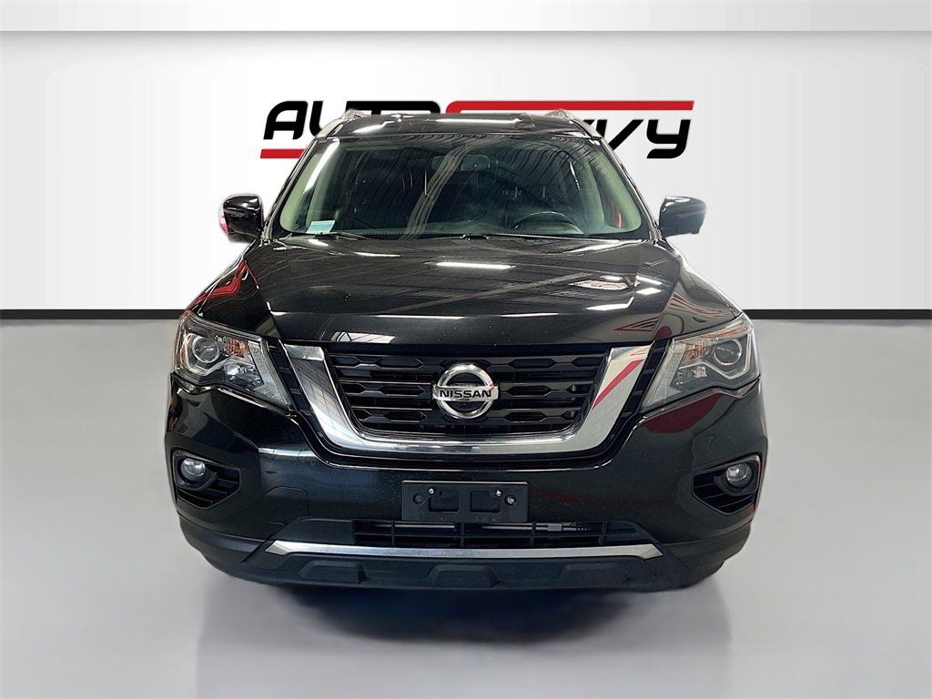 Used 2019 Nissan Pathfinder SL image 2