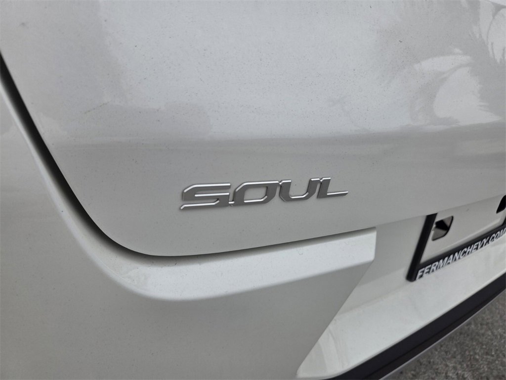 Used 2023 Kia Soul LX w/ LX Technology Package image 11