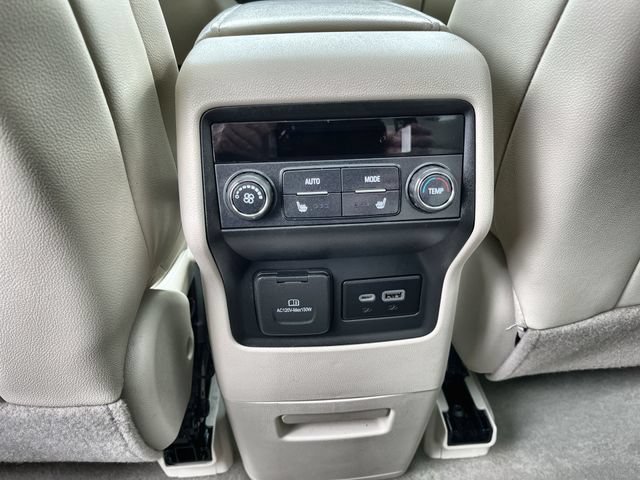 Certified 2022 GMC Acadia Denali w/ Trailering Package AWD/4WD image 24