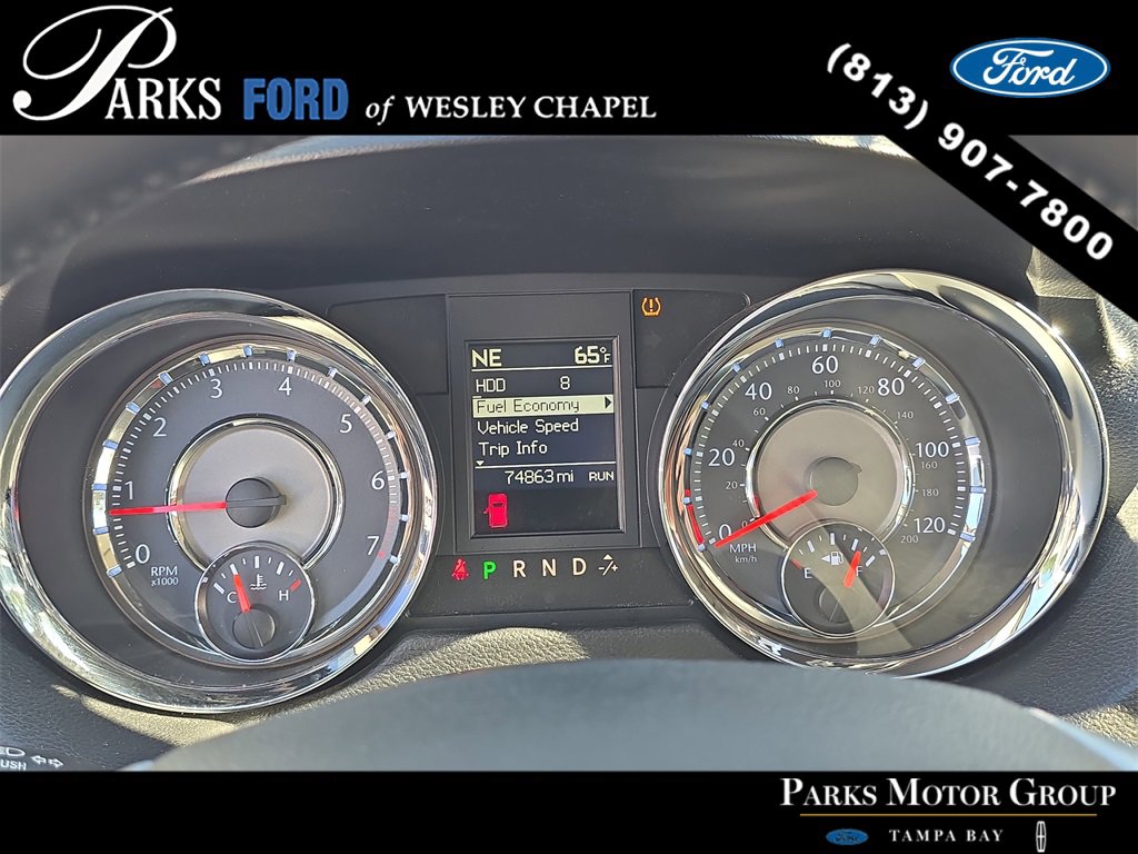 Used 2012 Chrysler Town & Country Touring-L w/ Premium Group image 31