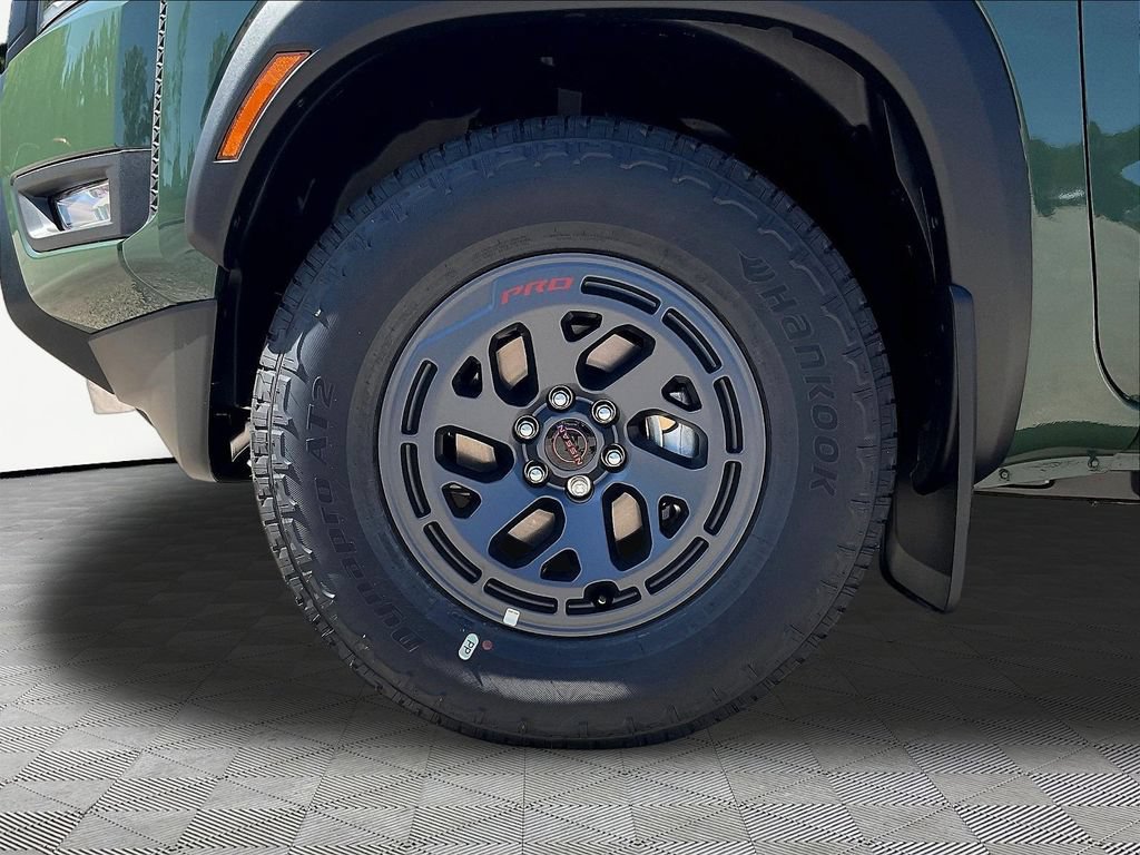 New 2027 Nissan Frontier PRO-4X w/ Pro Convenience Package RWD image 13