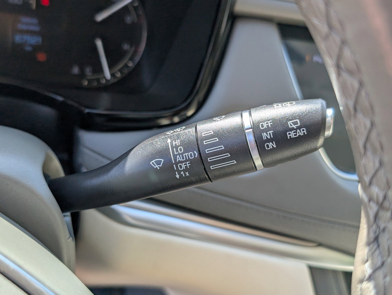 Used 2018 Cadillac XT5 Luxury image 42