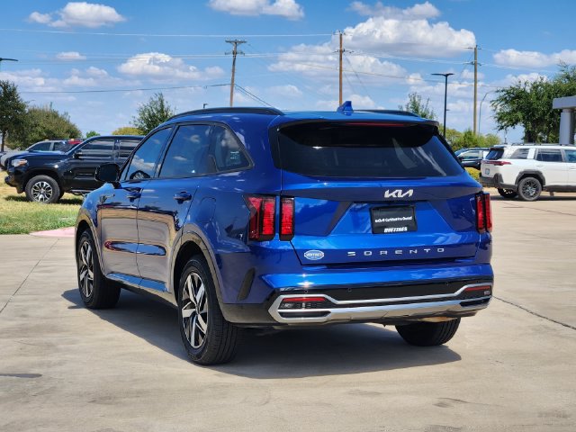 Certified 2022 Kia Sorento S w/ Panoramic Sunroof Package FWD image 5