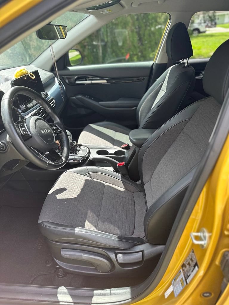 Certified 2022 Kia Seltos Nightfall Edition AWD/4WD image 7