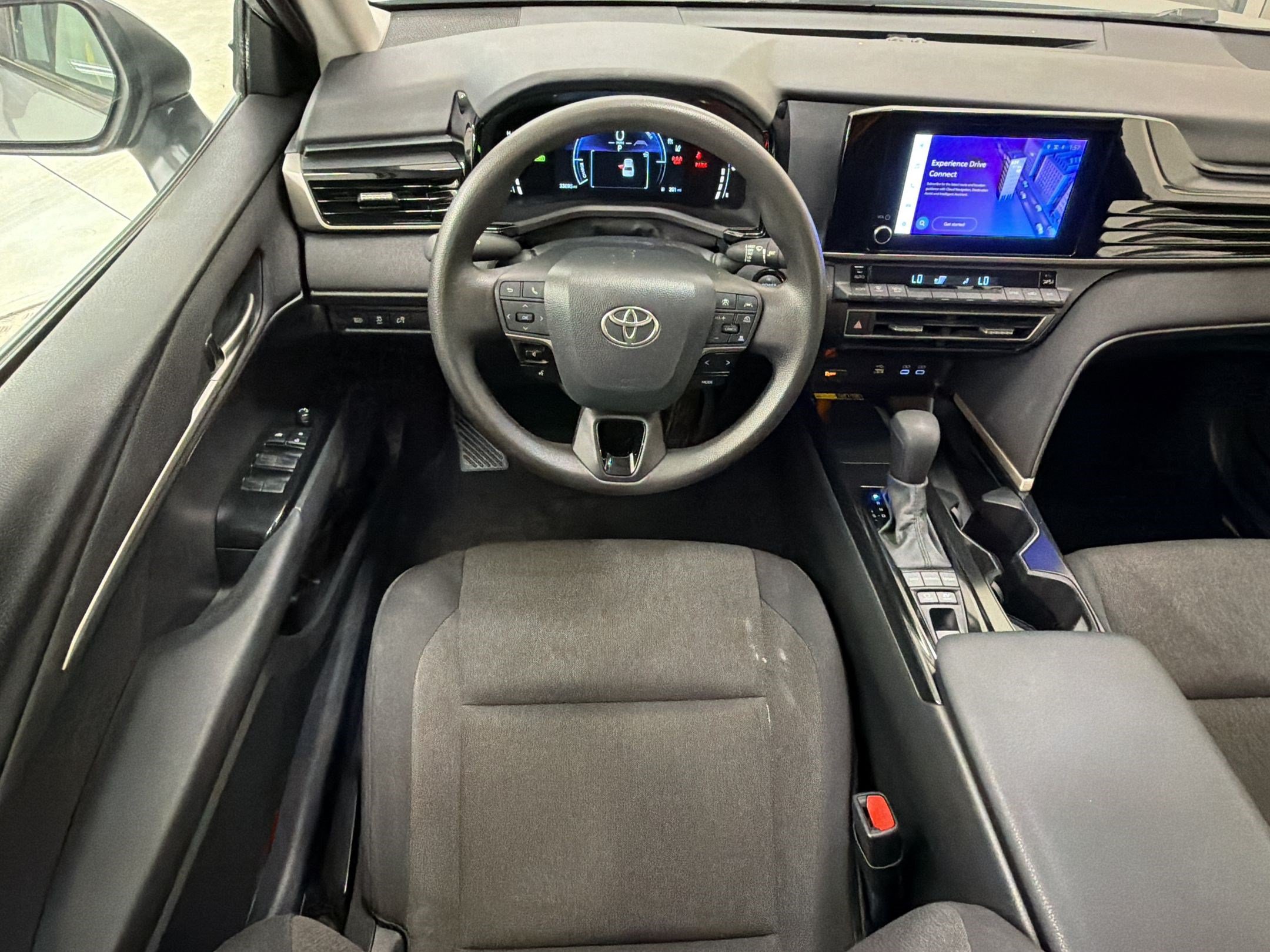 Used 2025 Toyota Camry LE FWD image 30