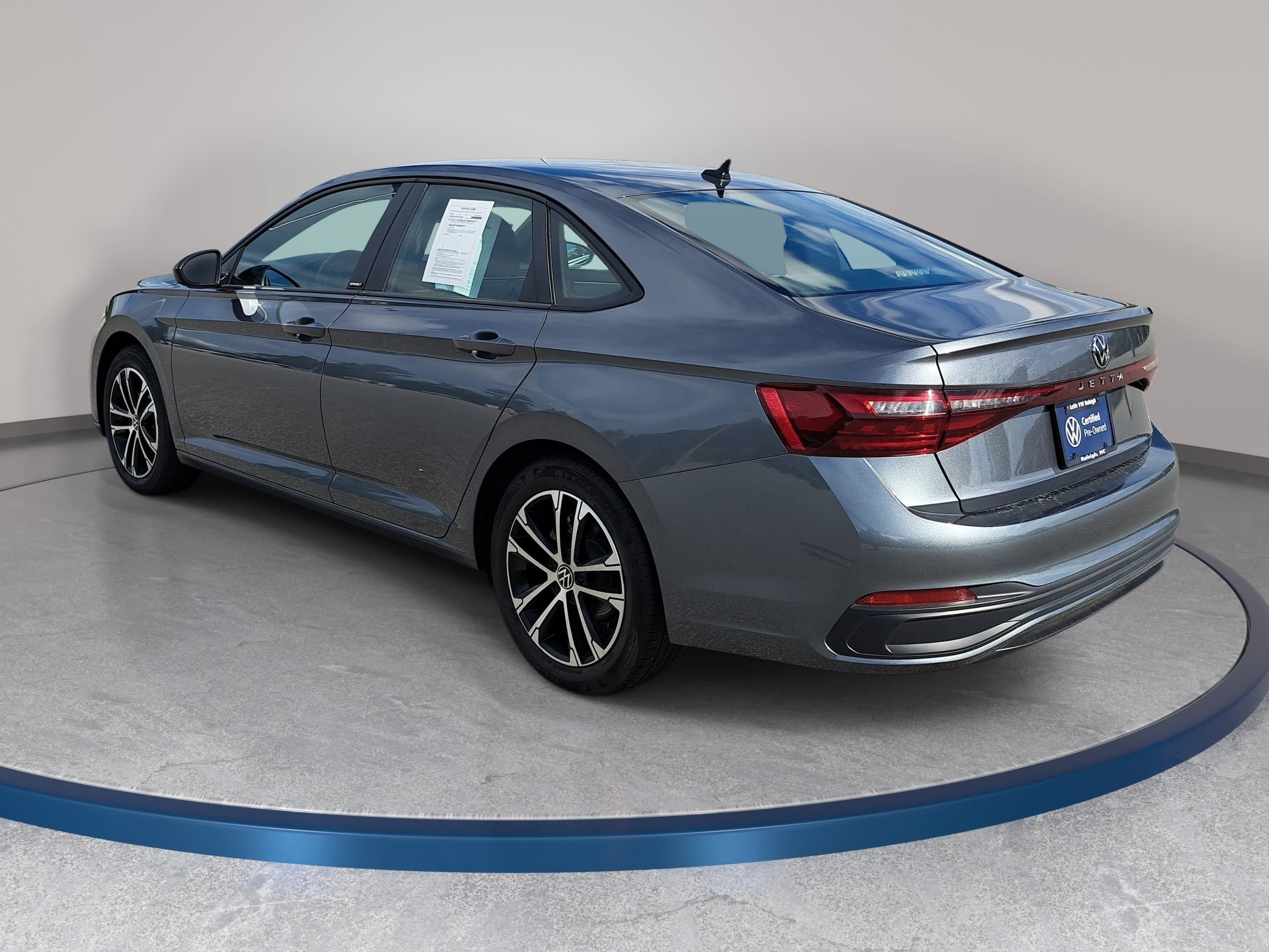 Certified 2025 Volkswagen Jetta Sport FWD image 7
