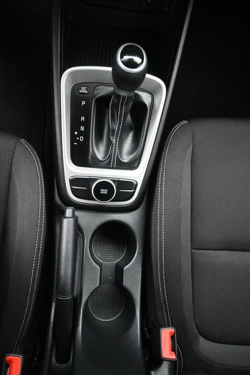 Used 2020 Hyundai Venue SEL image 18