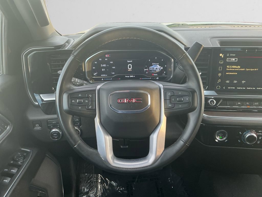 Used 2024 GMC Sierra 1500 SLT image 12