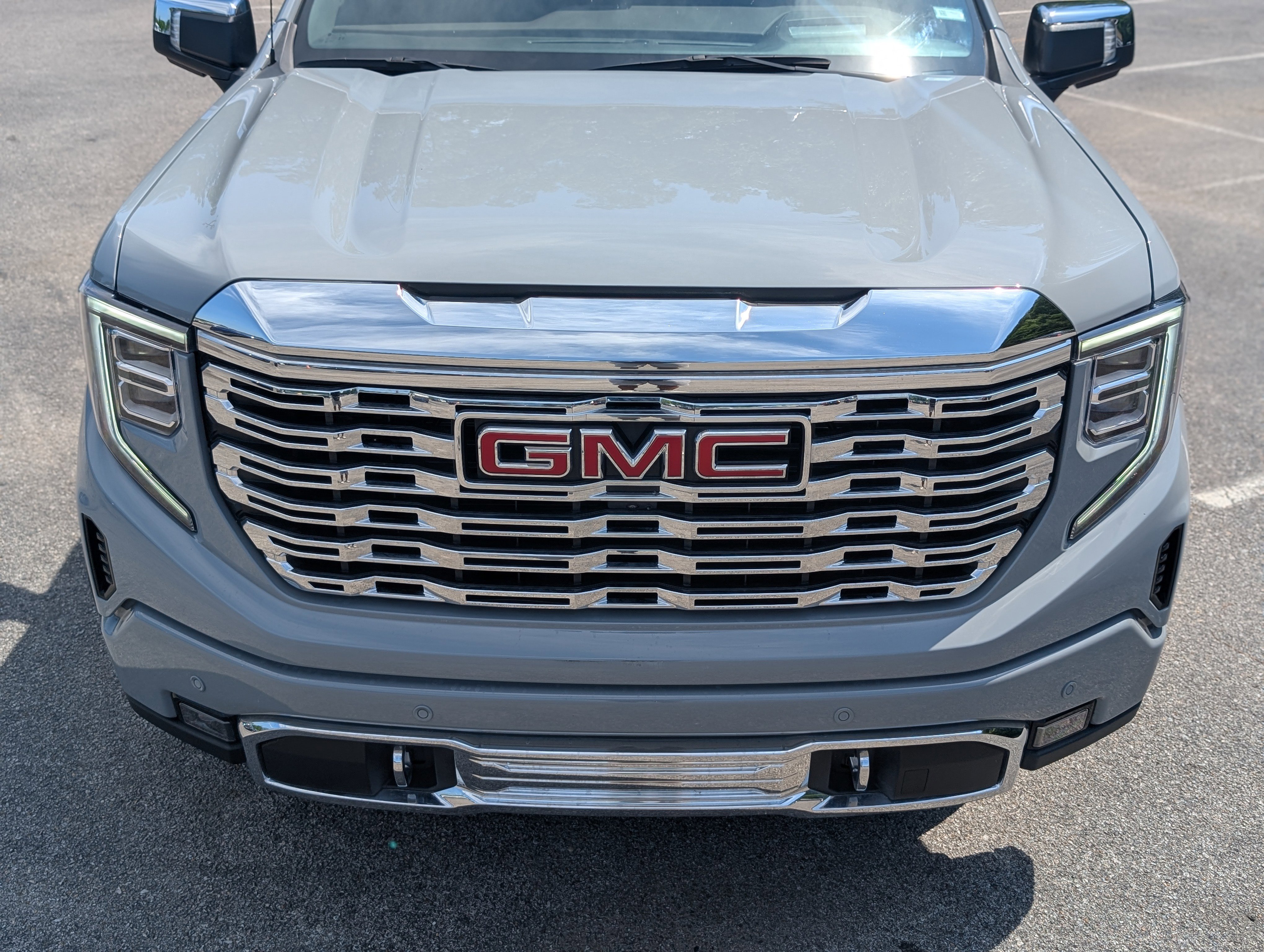 Used 2025 GMC Sierra 1500 Denali AWD/4WD image 12