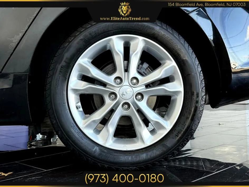 Used 2013 Kia Optima EX w/ Premium Pkg image 29