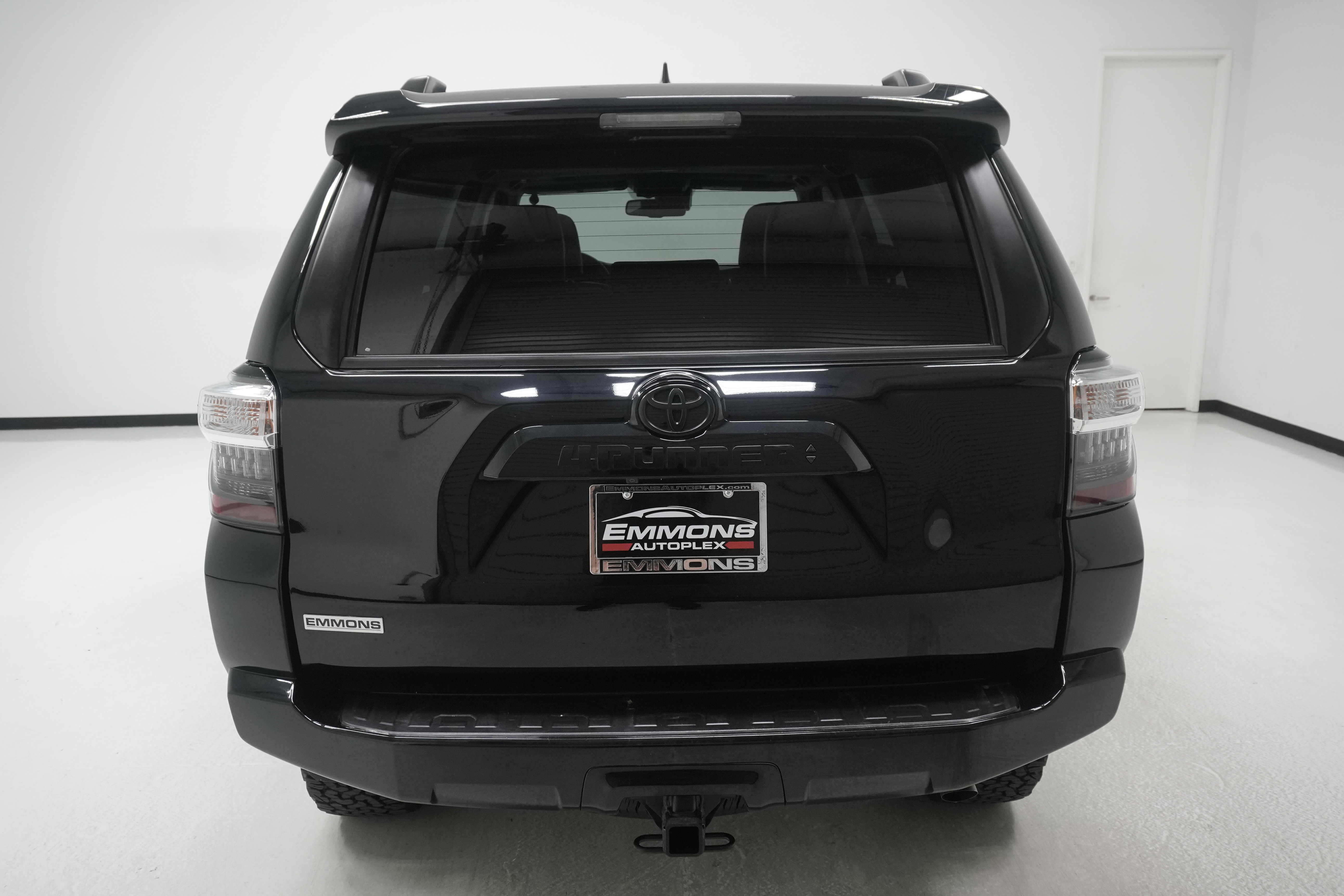 Used 2021 Toyota 4Runner Venture w/ Moonroof Package AWD/4WD image 5