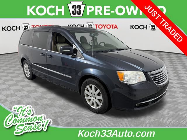 Used 2014 Chrysler Town & Country Touring FWD 360° Tour
