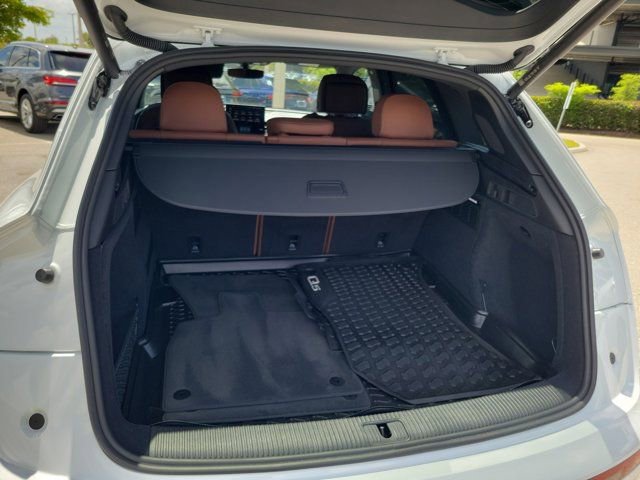 Certified 2023 Audi Q5 2.0T Premium Plus w/ Premium Plus Package image 8