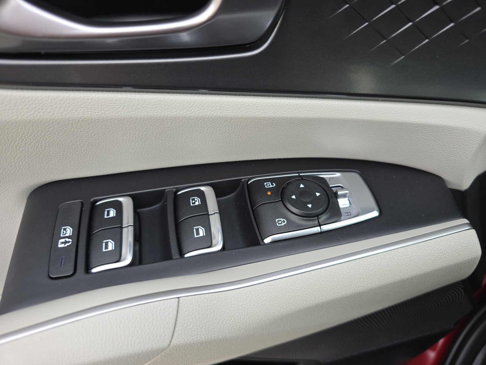 Certified 2025 Kia Sorento S w/ Panoramic Sunroof Package image 26