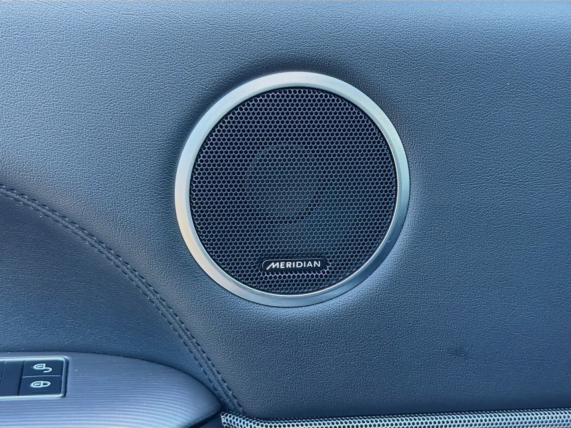 Used 2020 Land Rover Range Rover Sport HSE image 24