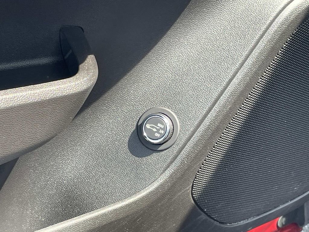 Used 2023 Chevrolet Blazer LT w/ Convenience Package image 17