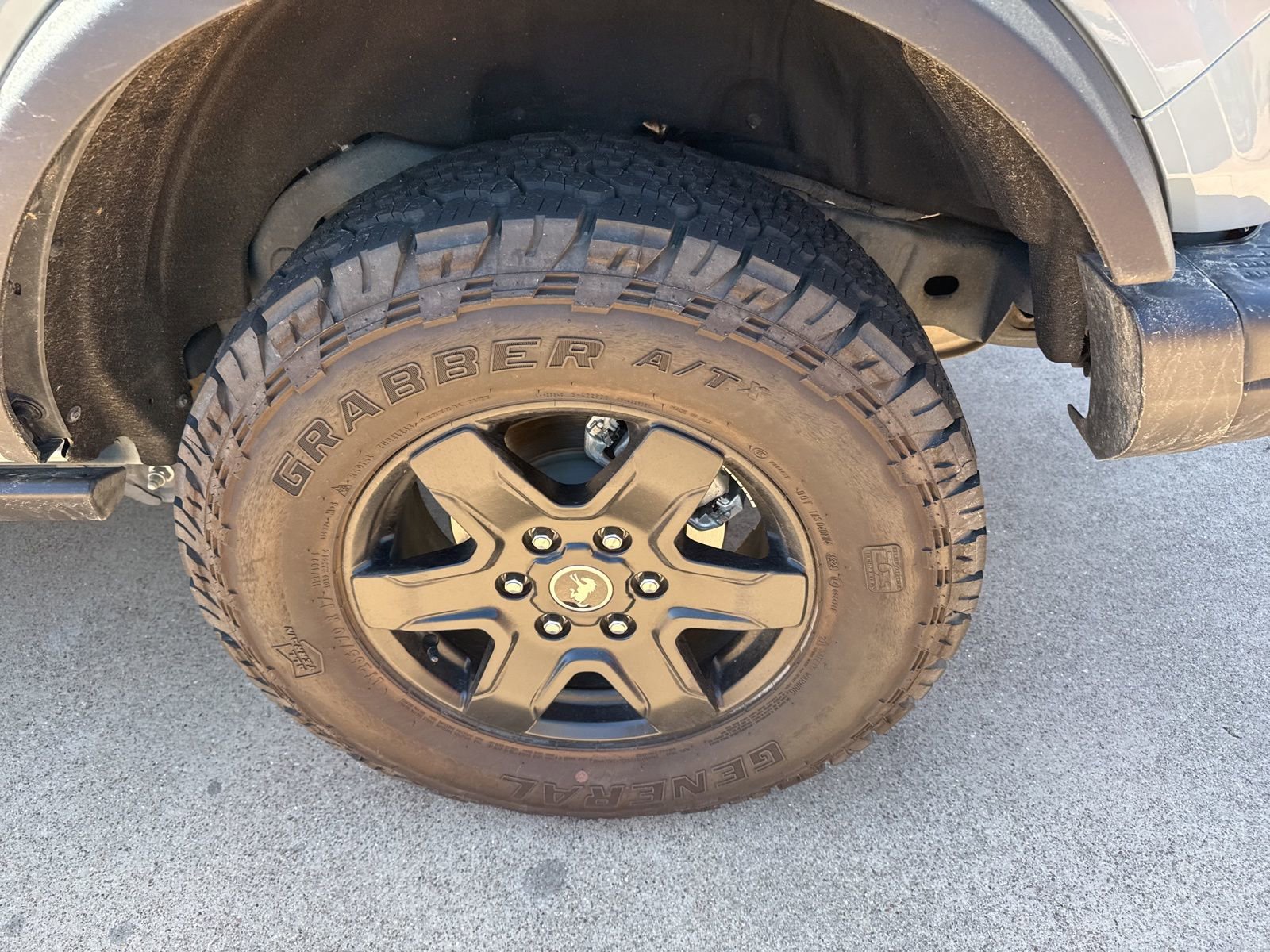 Certified 2024 Ford Bronco Black Diamond image 9