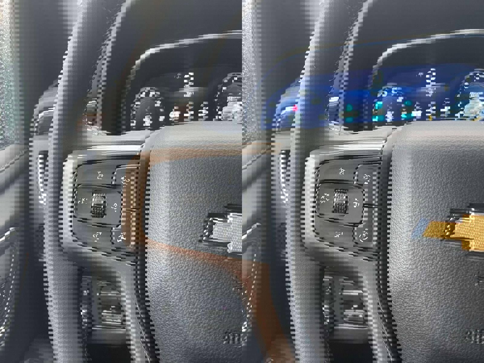 Used 2023 Chevrolet Tahoe High Country AWD/4WD image 22