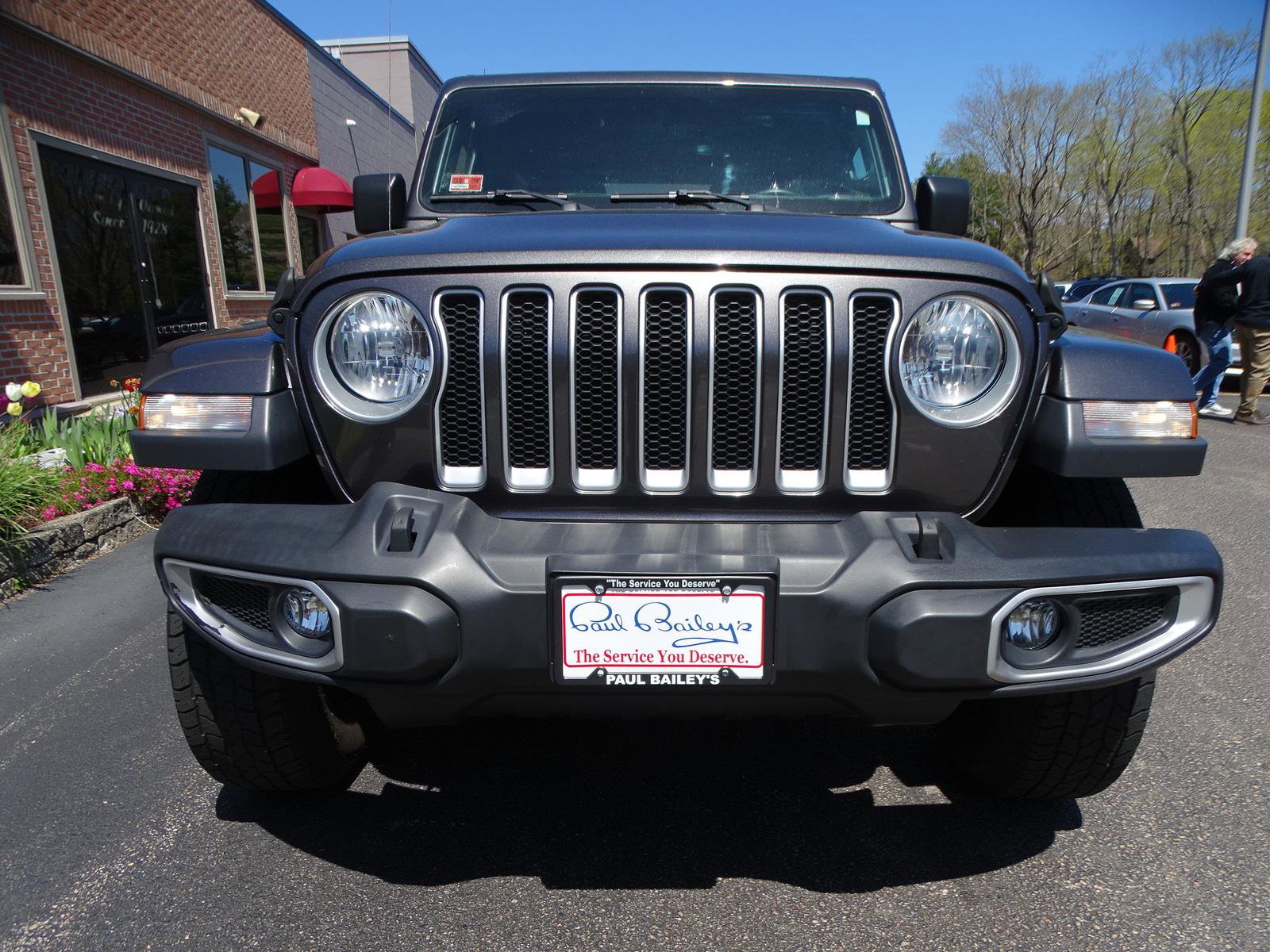 Used 2018 Jeep Wrangler Unlimited Sahara image 3