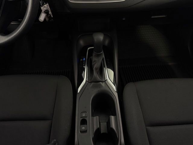 Used 2025 Toyota Corolla LE image 22