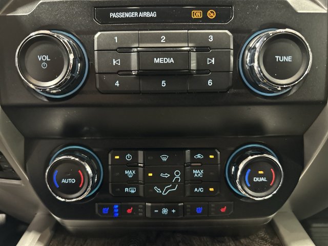 Used 2019 Ford F350 Lariat w/ Lariat Ultimate Package AWD/4WD image 21