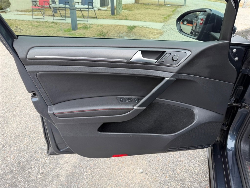 Used 2018 Volkswagen GTI Autobahn image 14