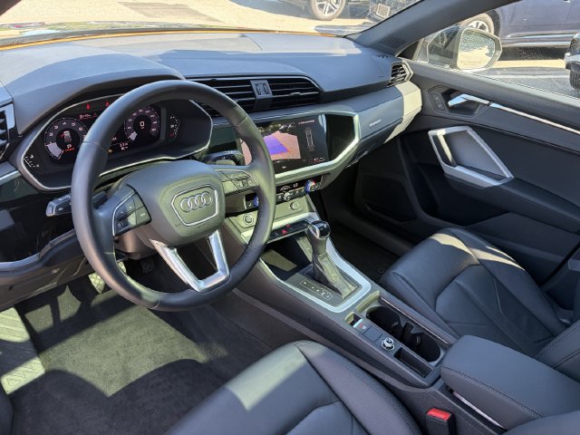 Used 2023 Audi Q3 2.0T Premium w/ Convenience Package AWD/4WD image 25