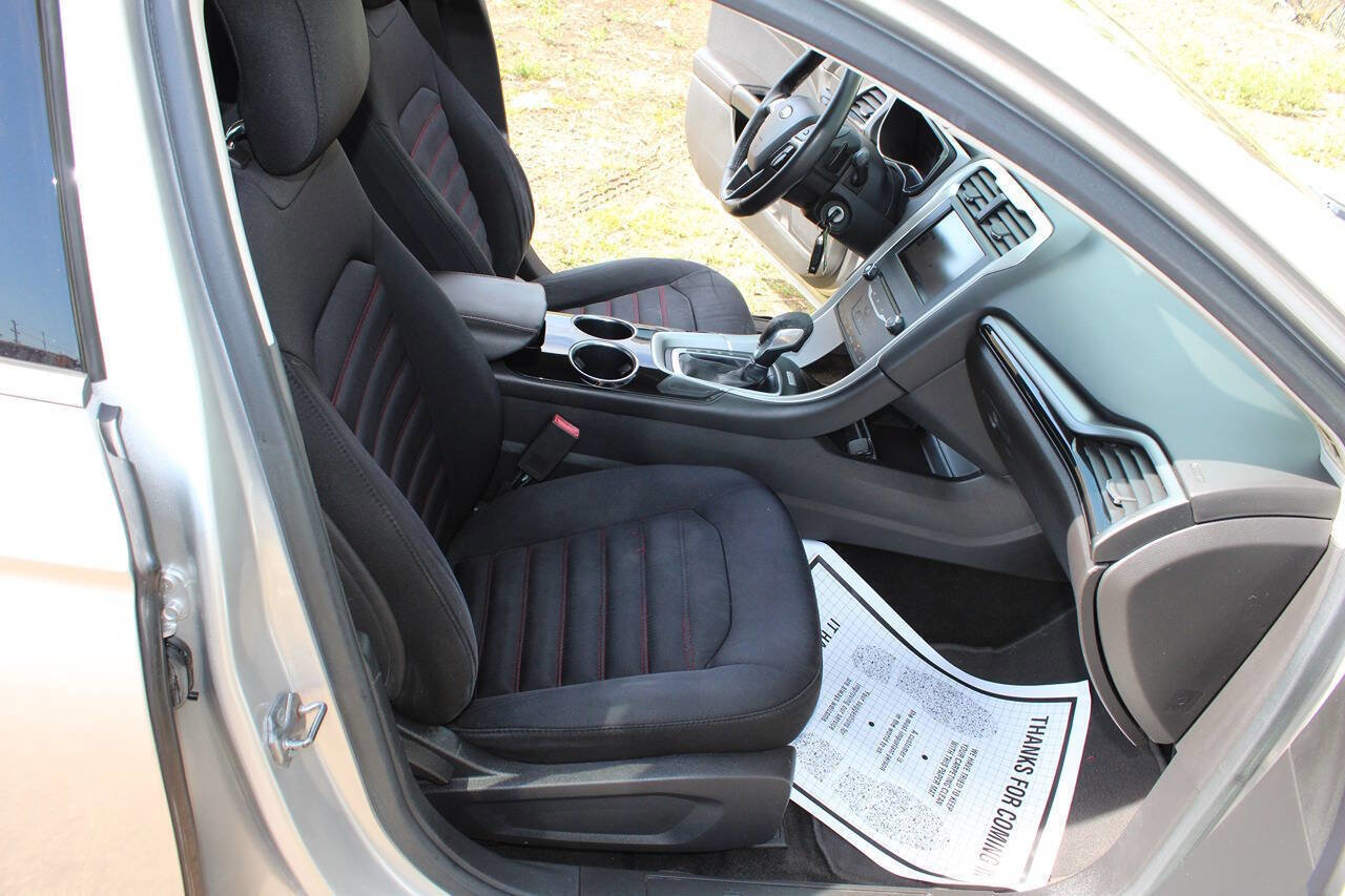 Used 2013 Ford Fusion SE image 37