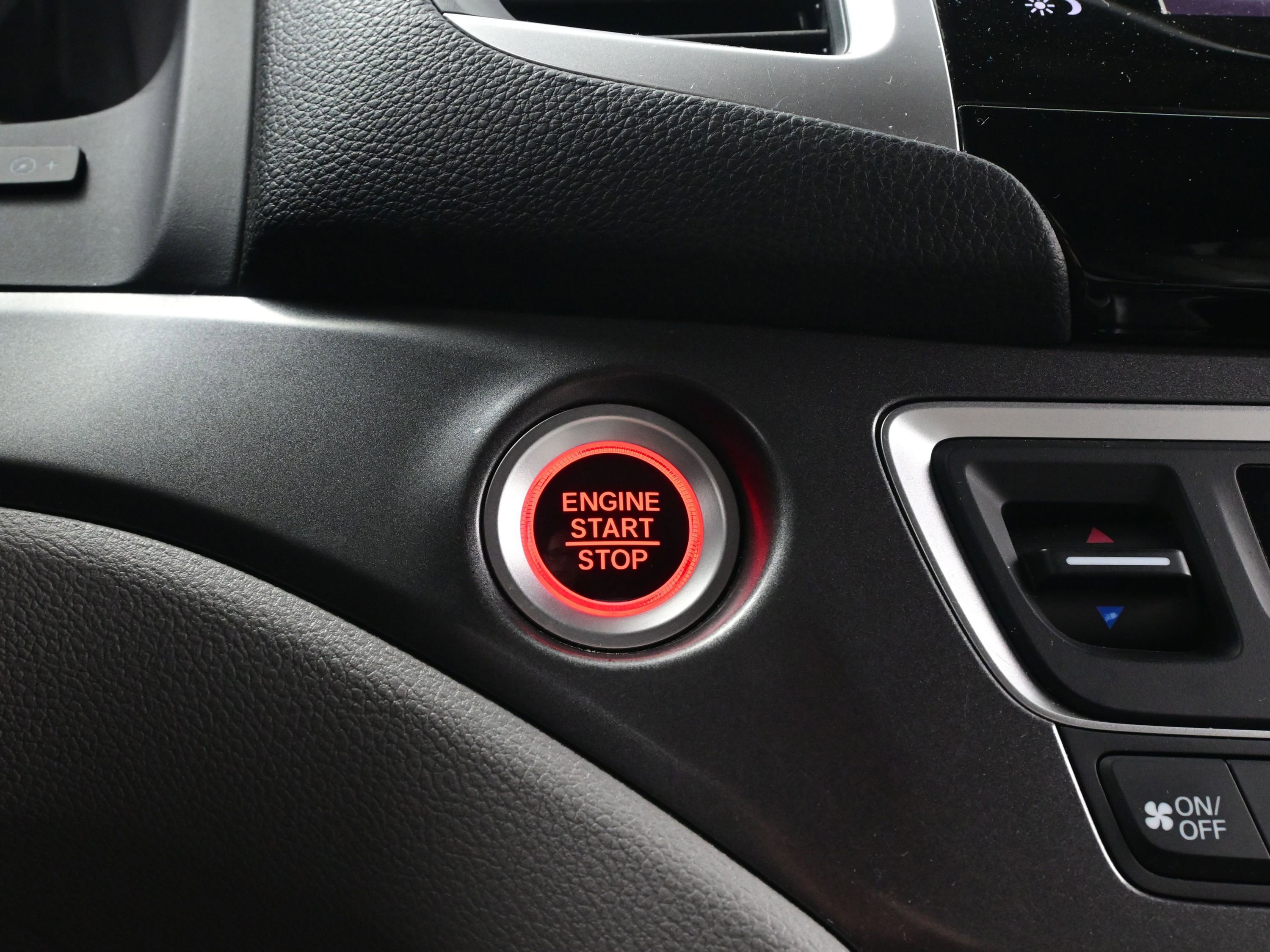 Used 2017 Honda Pilot EX-L image 24