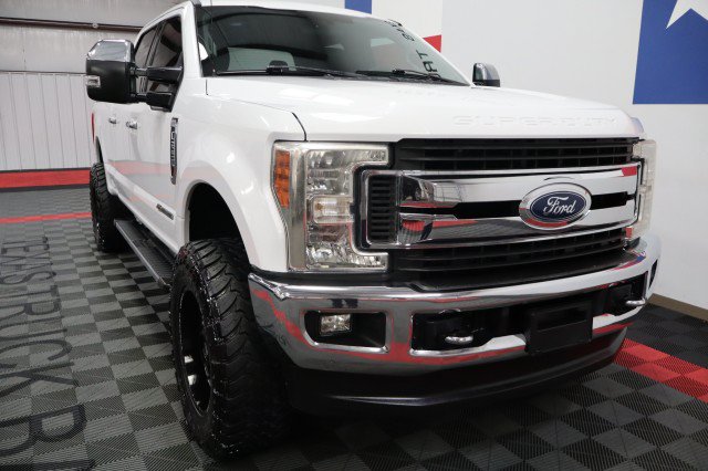Used 2019 Ford F250 XLT w/ XLT Premium Package AWD/4WD image 17