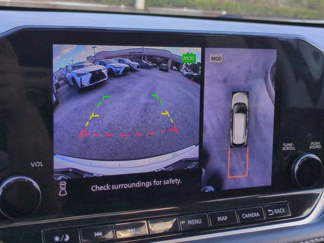 Used 2023 Nissan Rogue SL w/ SL Premium Package image 20