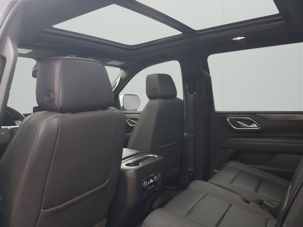 Used 2023 Chevrolet Suburban RST image 18