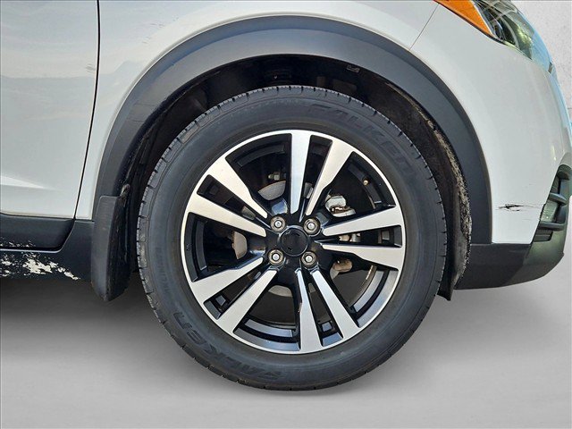 Used 2020 Nissan Kicks SR w/ SR Premium Package FWD image 22