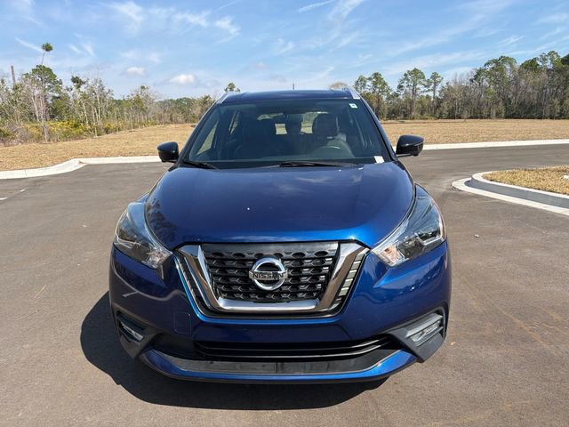 Used 2019 Nissan Kicks SR w/ SR Premium Package FWD image 2