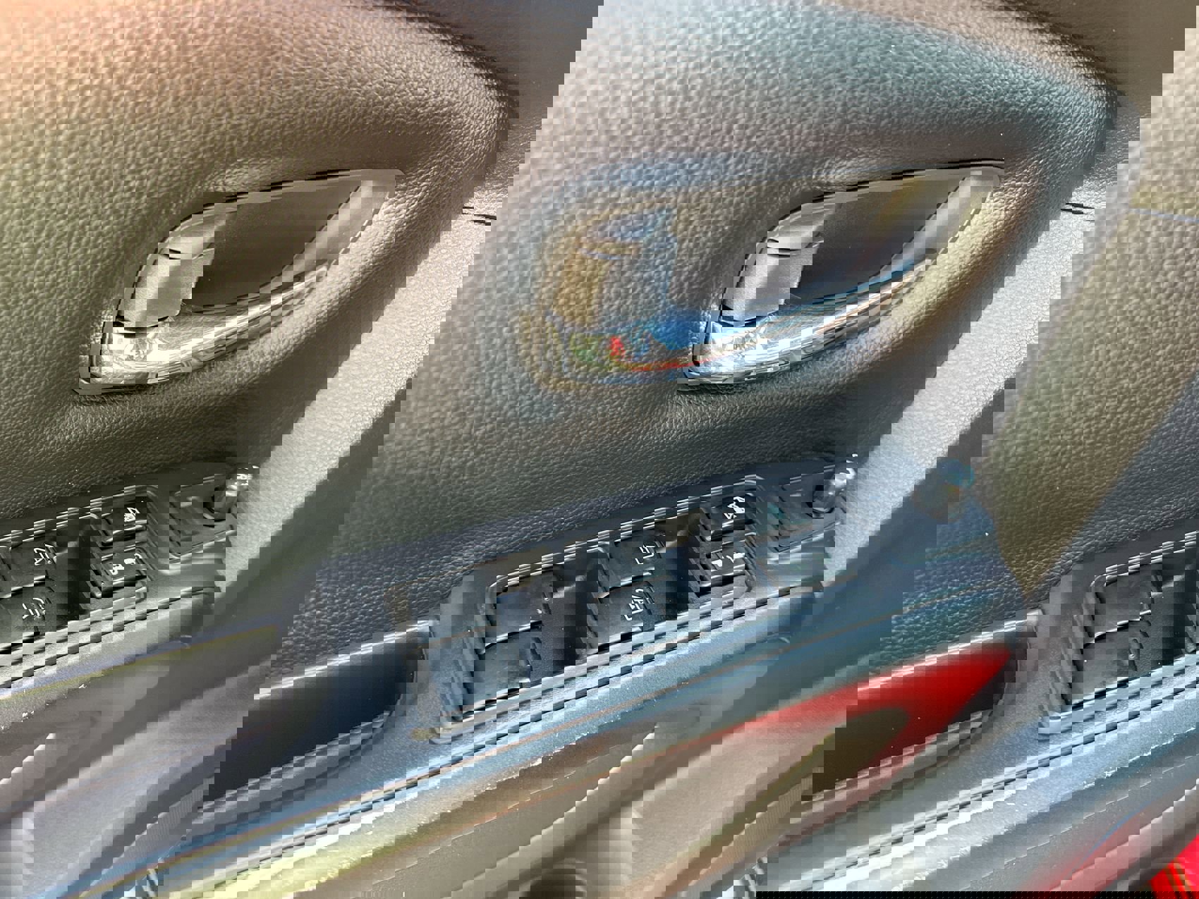 Used 2022 Nissan Titan PRO-4X w/ Pro-4x Utility Package image 13