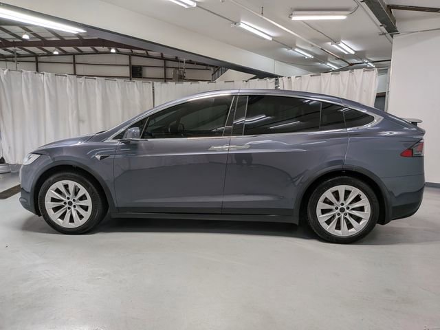 Used 2020 Tesla Model X Long Range image 22