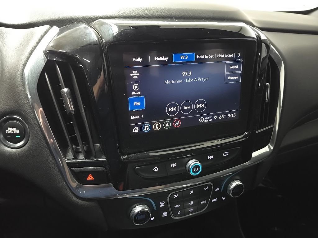 Used 2023 Chevrolet Traverse RS image 24