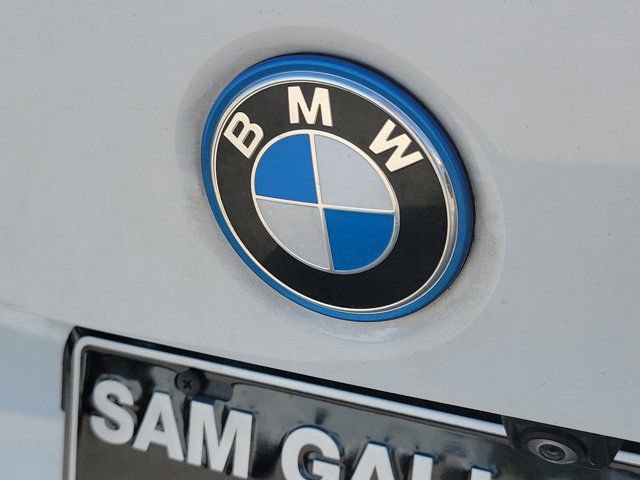 Used 2022 BMW 330e image 12