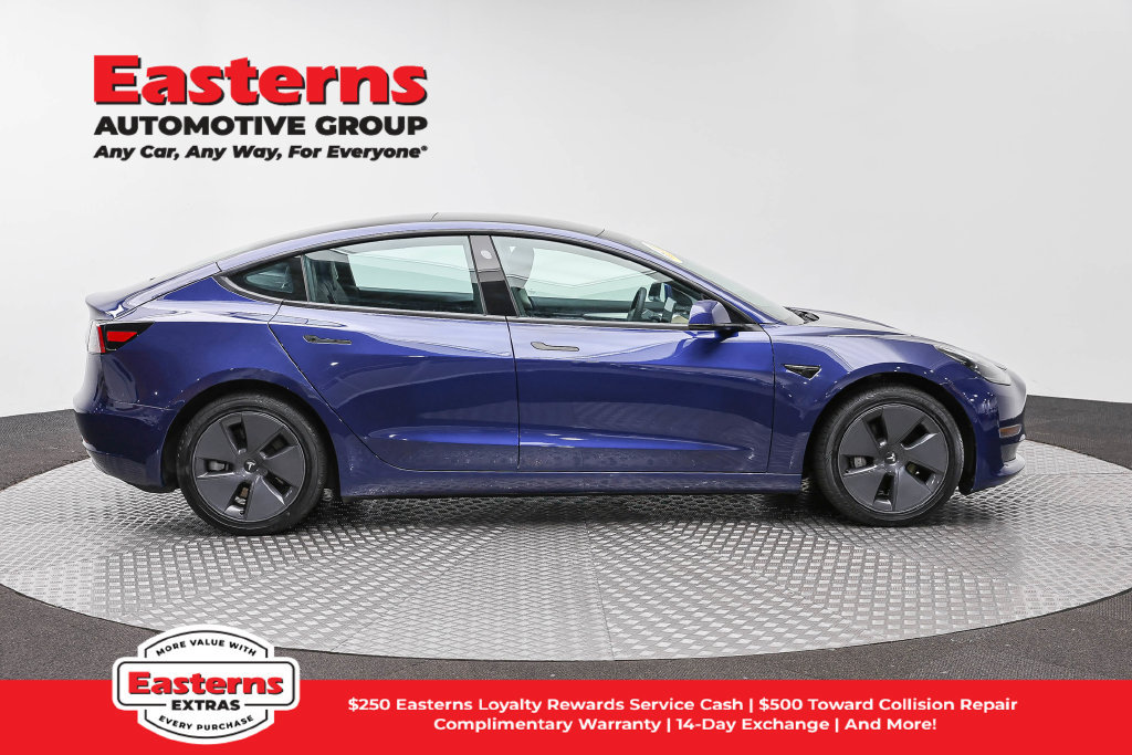 Used 2022 Tesla Model 3 Long Range AWD/4WD image 5