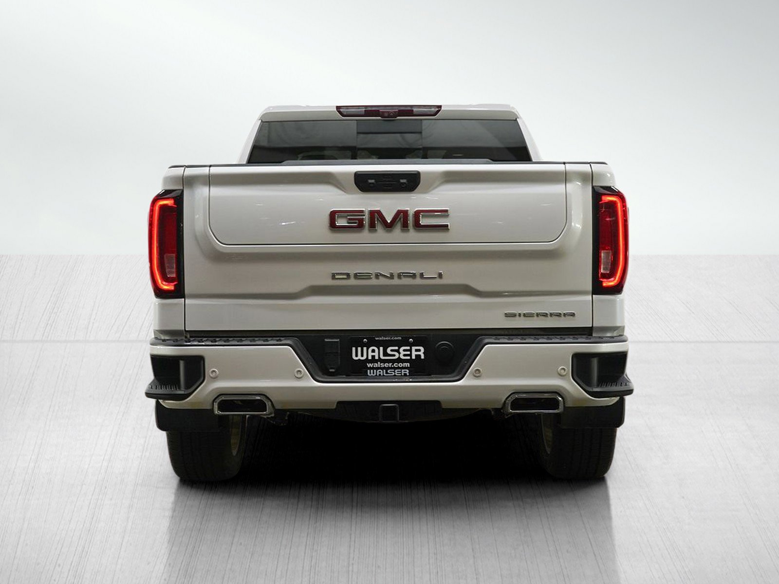 Used 2023 GMC Sierra 1500 Denali w/ Technology Package image 4
