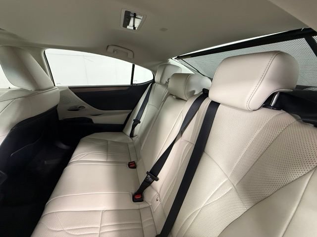 Certified 2025 Lexus ES 300h w/ Technology Package FWD image 28