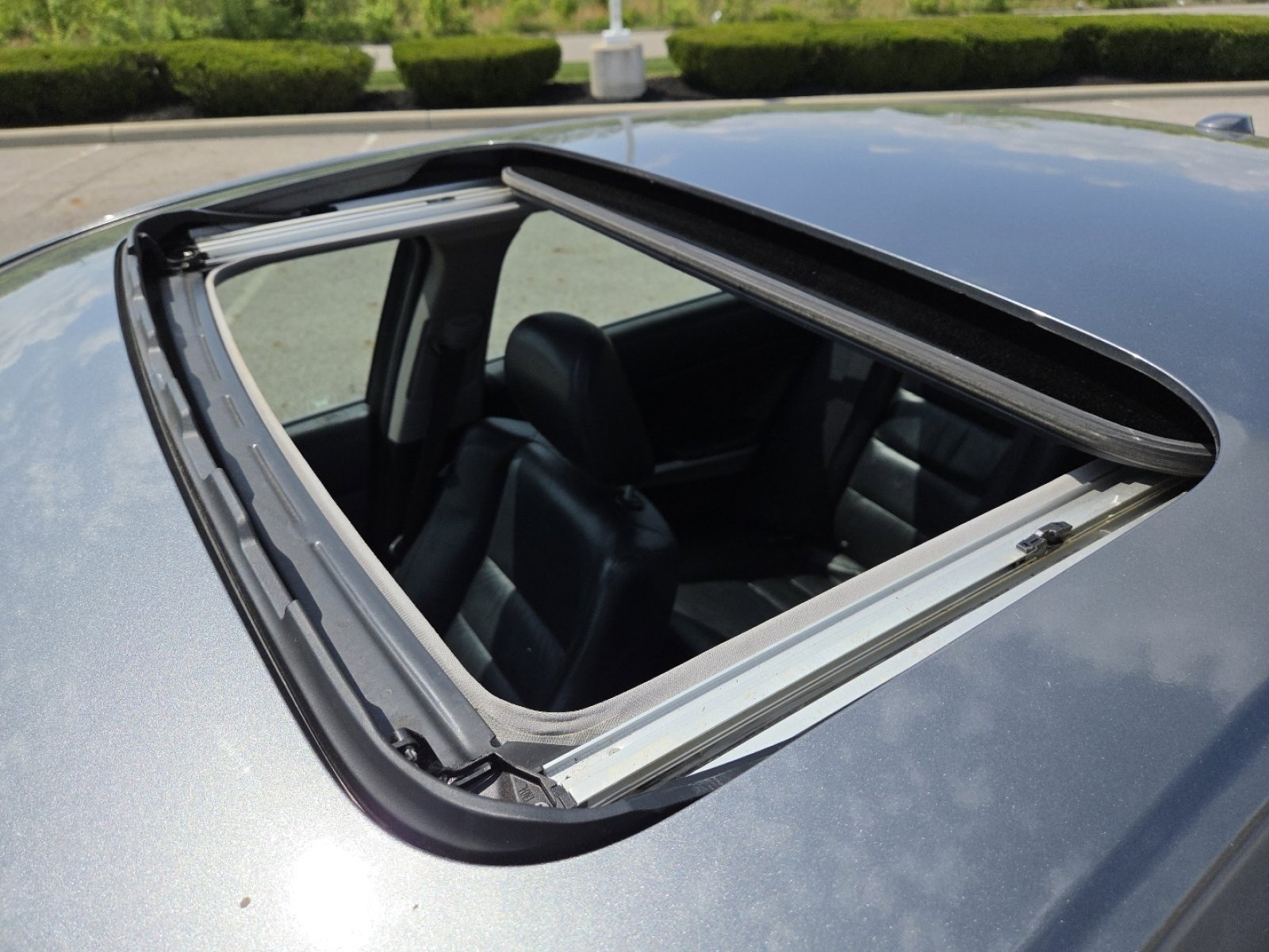 Used 2009 Honda Accord EX-L image 3
