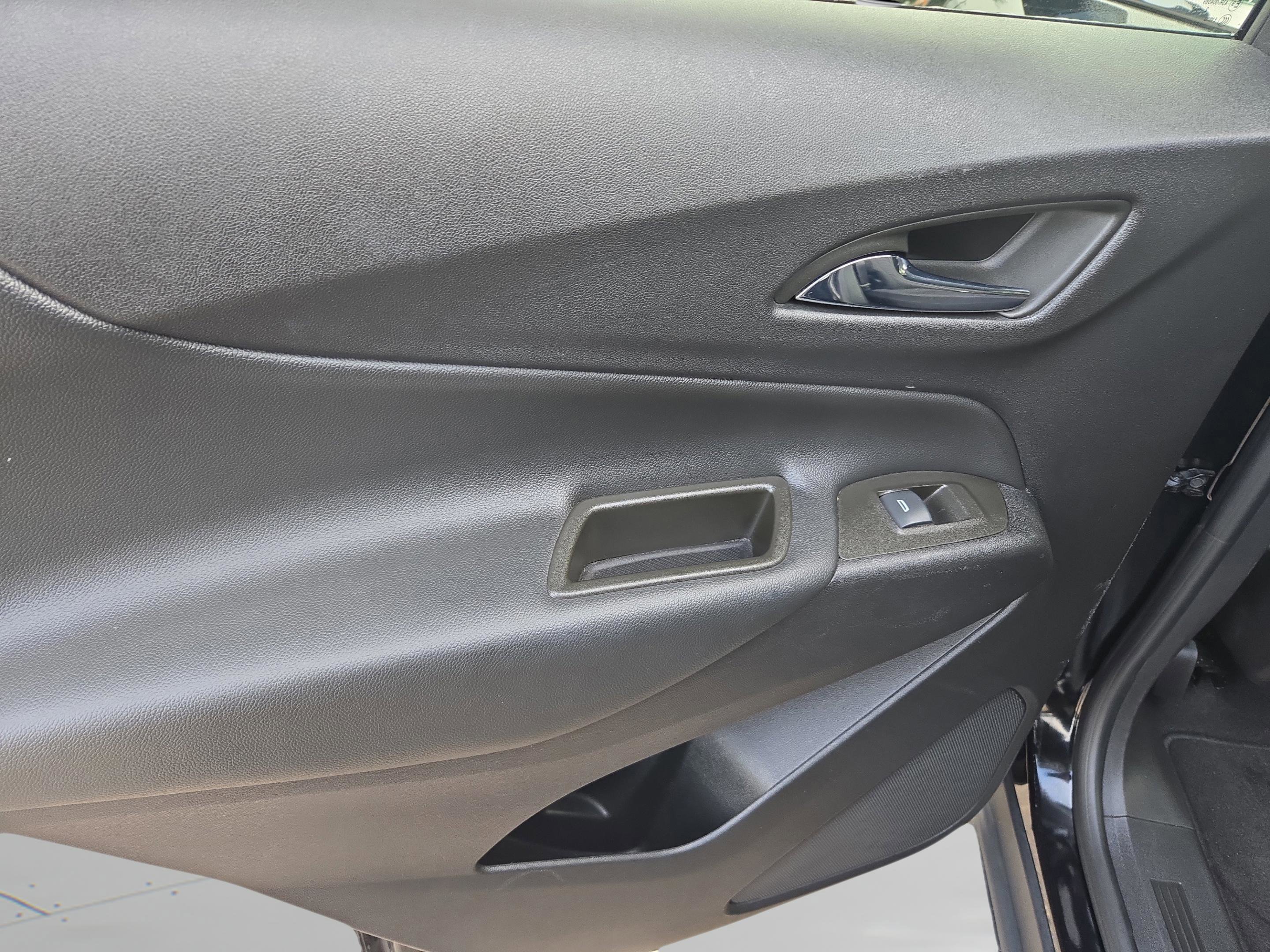 Used 2023 Chevrolet Equinox LT image 21