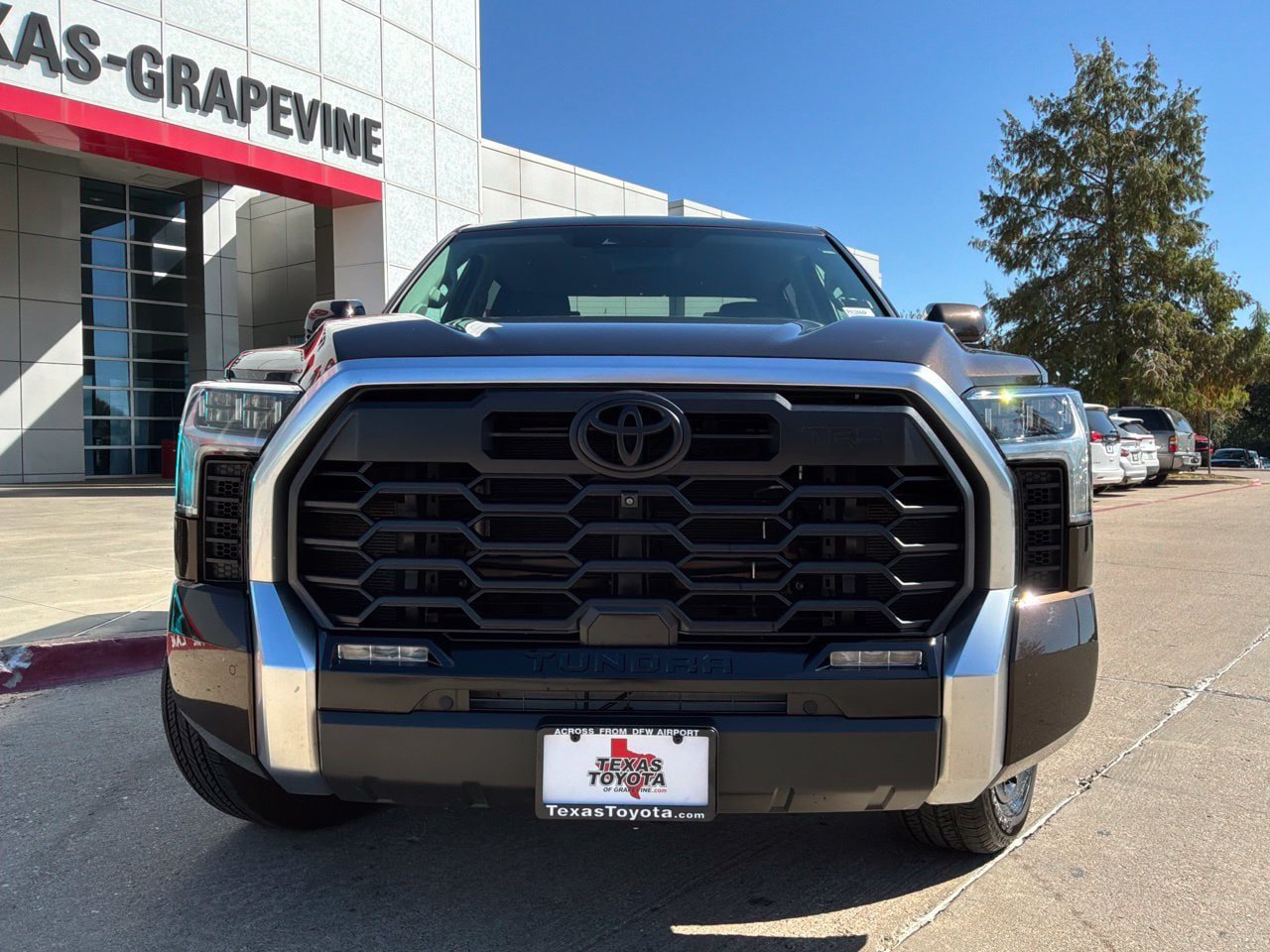 Used 2023 Toyota Tundra Limited w/ TRD Off-Road Package AWD/4WD image 3