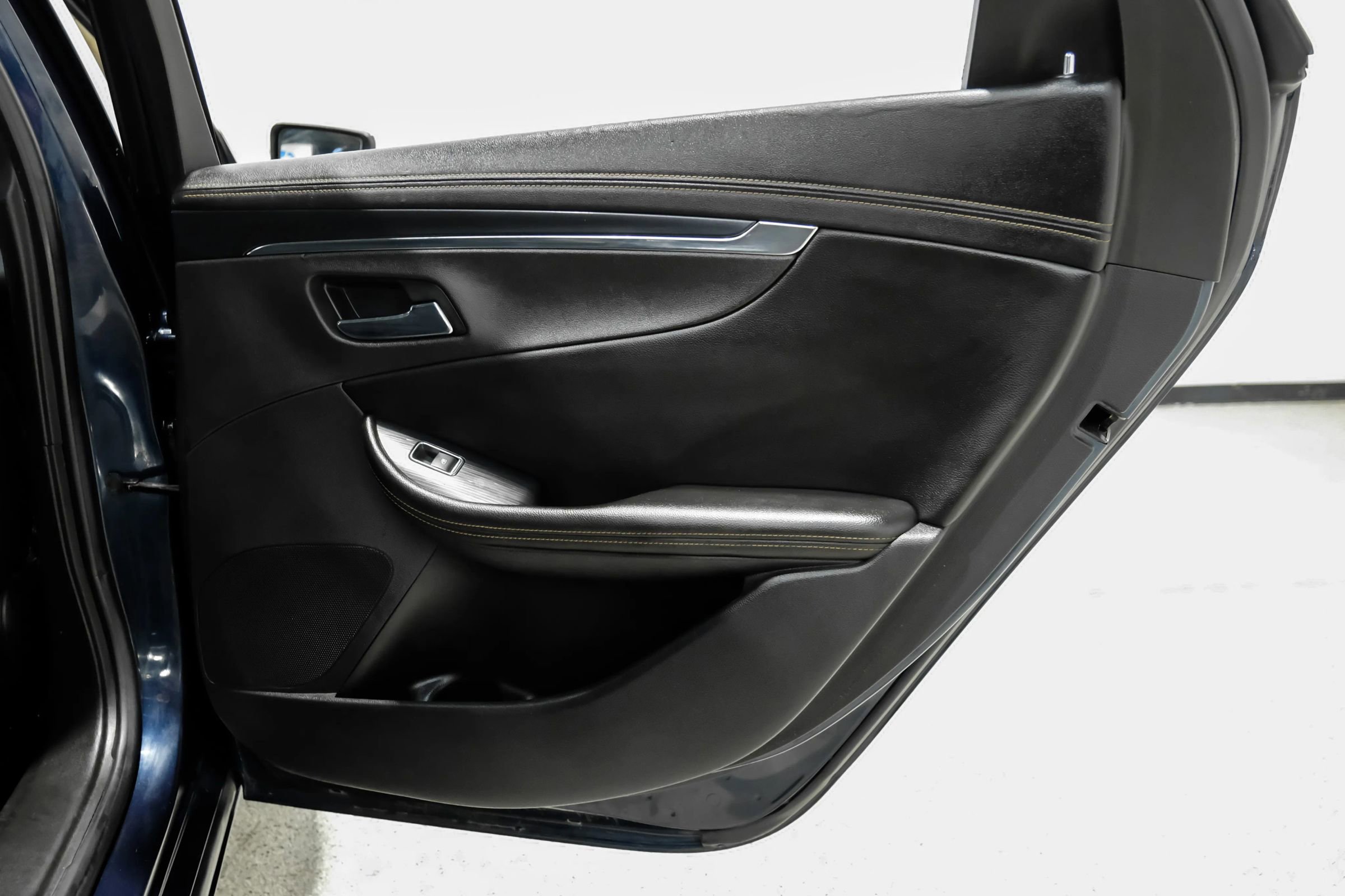 Used 2019 Chevrolet Impala Premier FWD image 47