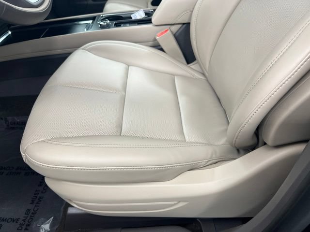 Certified 2023 Lincoln Corsair AWD w/ Equipment Group 101A image 14